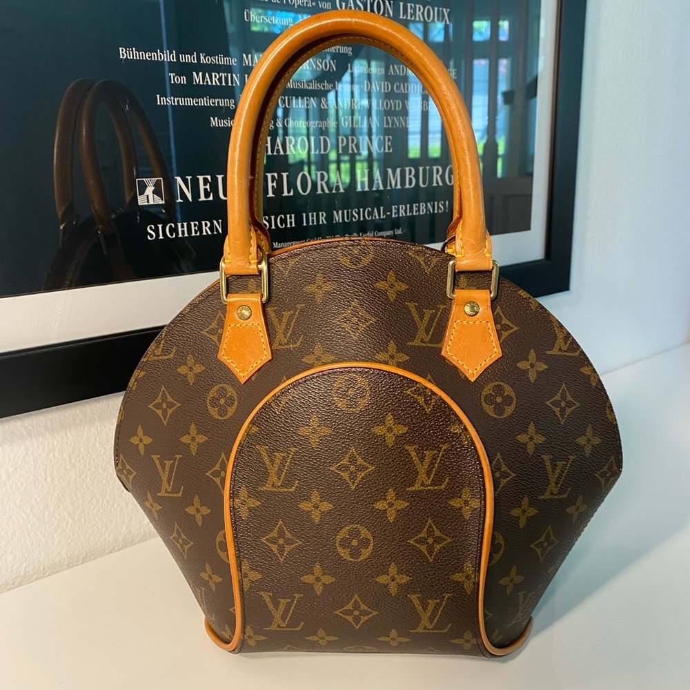 Louis Vuitton Vintage Ellipse PM